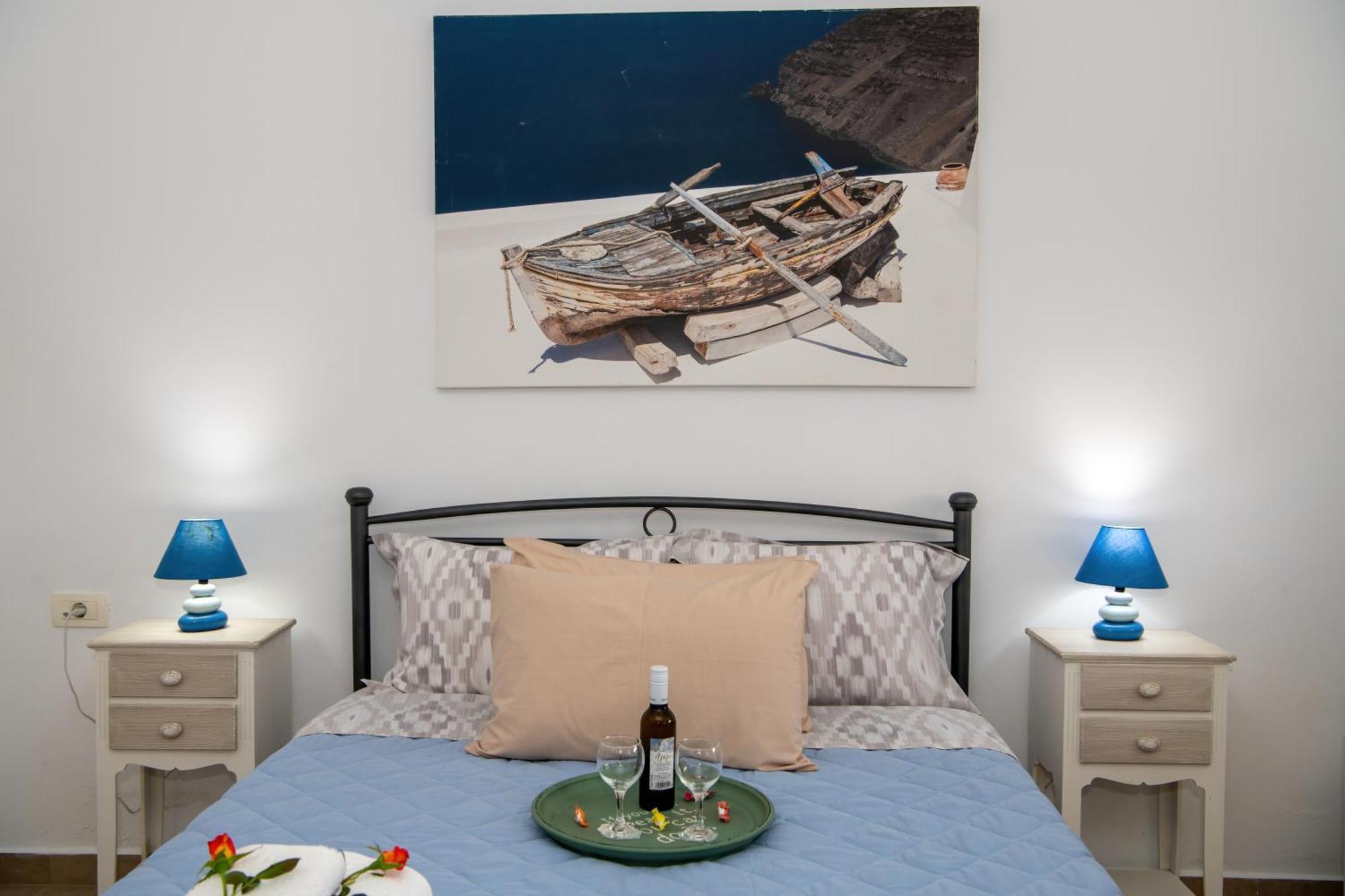 Sunrise Apartment Santorini Emporio  エクステリア 写真